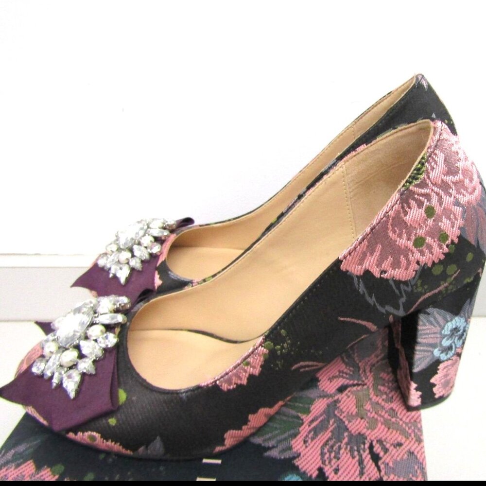 Kelly & Katie Camerlona Tapestry Crystal Pearl Pumps